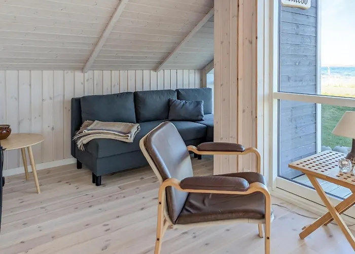 2 Bedroom Front In Prázdninový dům *