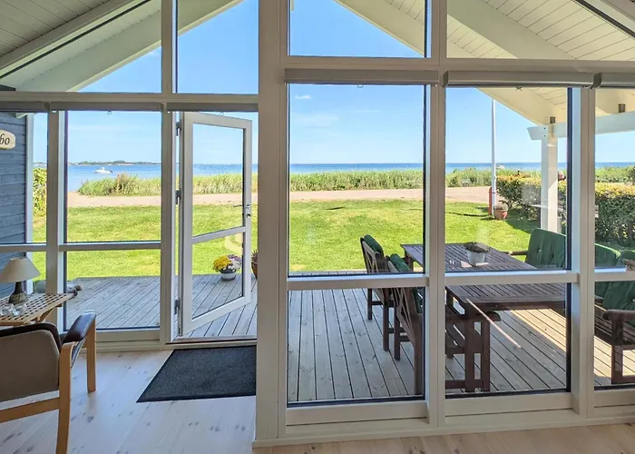 2 Bedroom Front In Sjolund